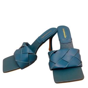 Leather mule slipper